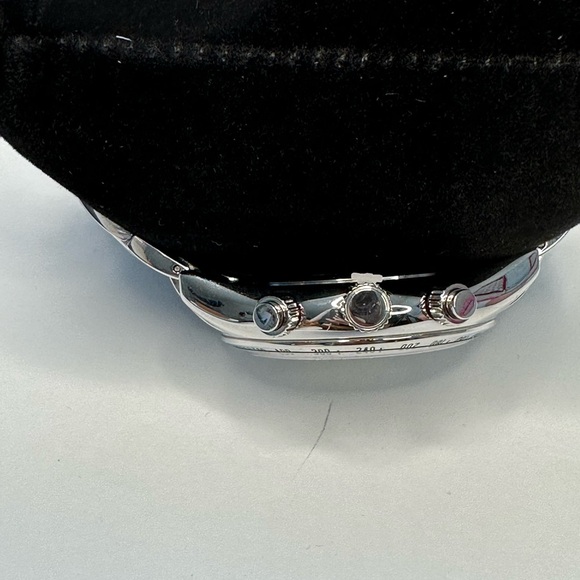 New Authentic VERSUS VERSACE
Cosmopolitan Men's Watch - Picture 8 of 14